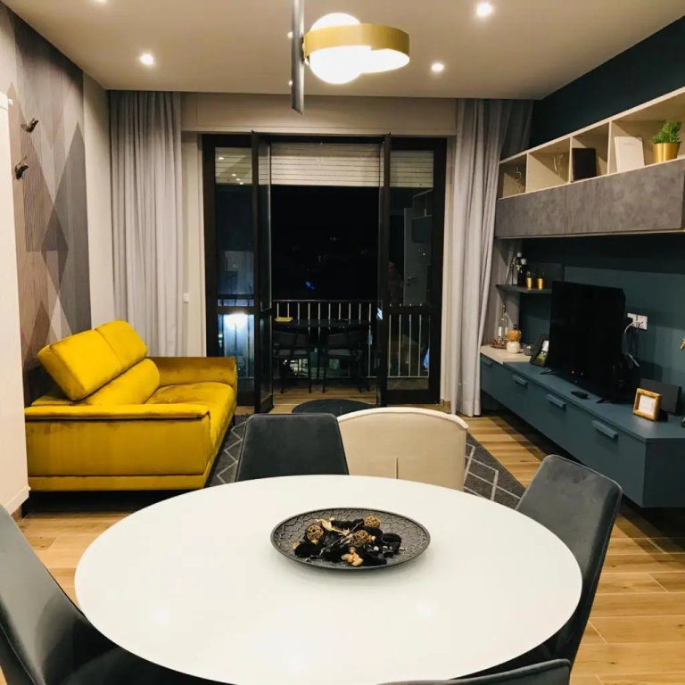 Royal Suite (Adults Only)
