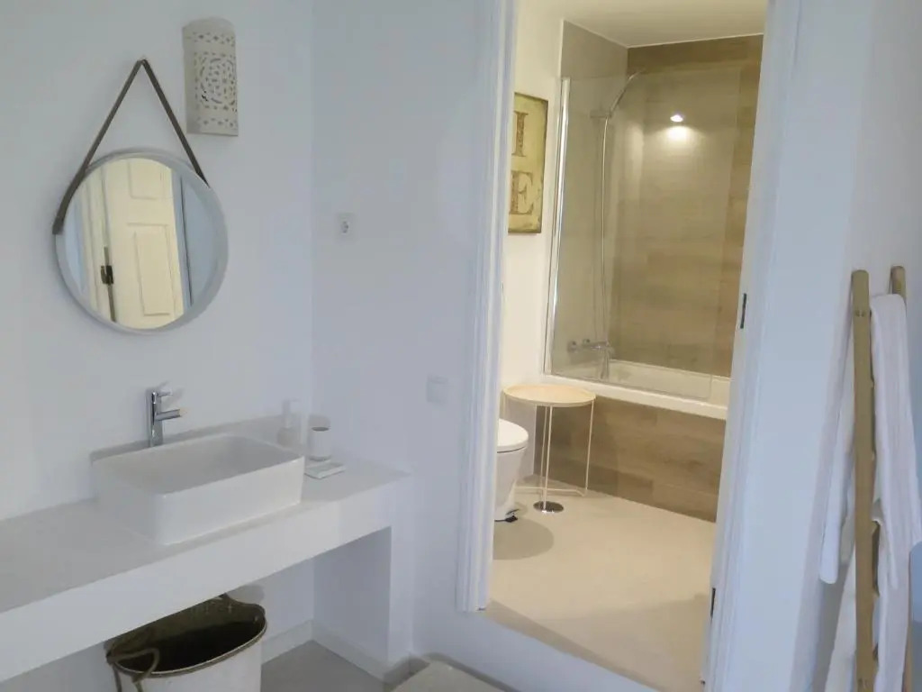 T4 Grand Townhouse Old Village