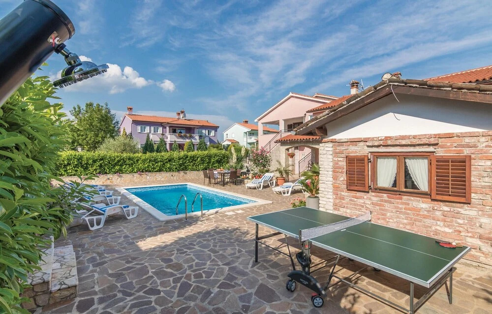 Awesome Home in Labin With Wifi and 4 Bedrooms