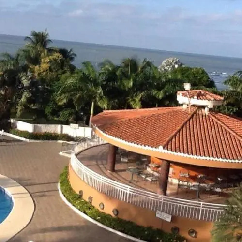 Frente al mar Carabelas de Colon