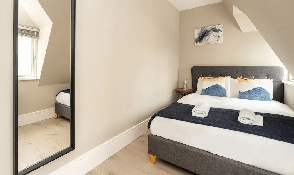 Superb Apartments opposite Edgware Road Station