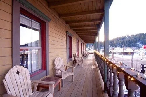 The Truckee Hotel