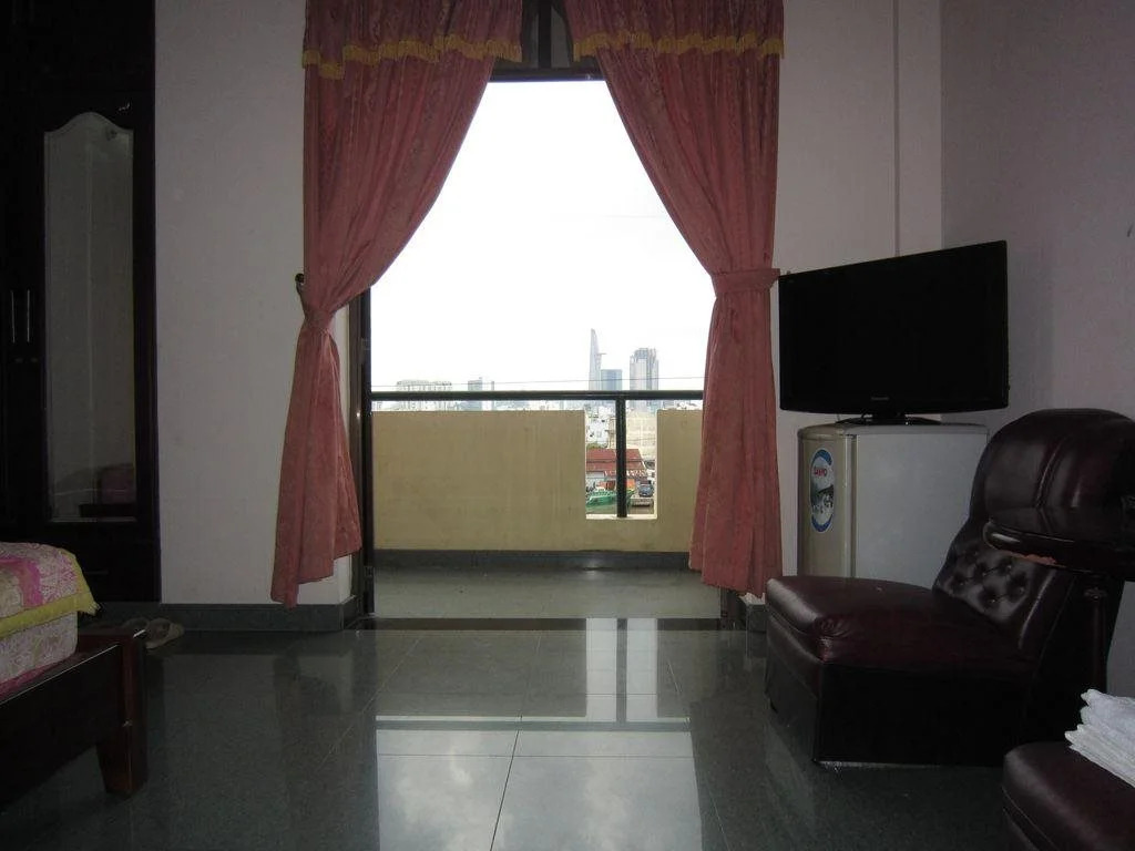 Phi Long Riverside Hotel