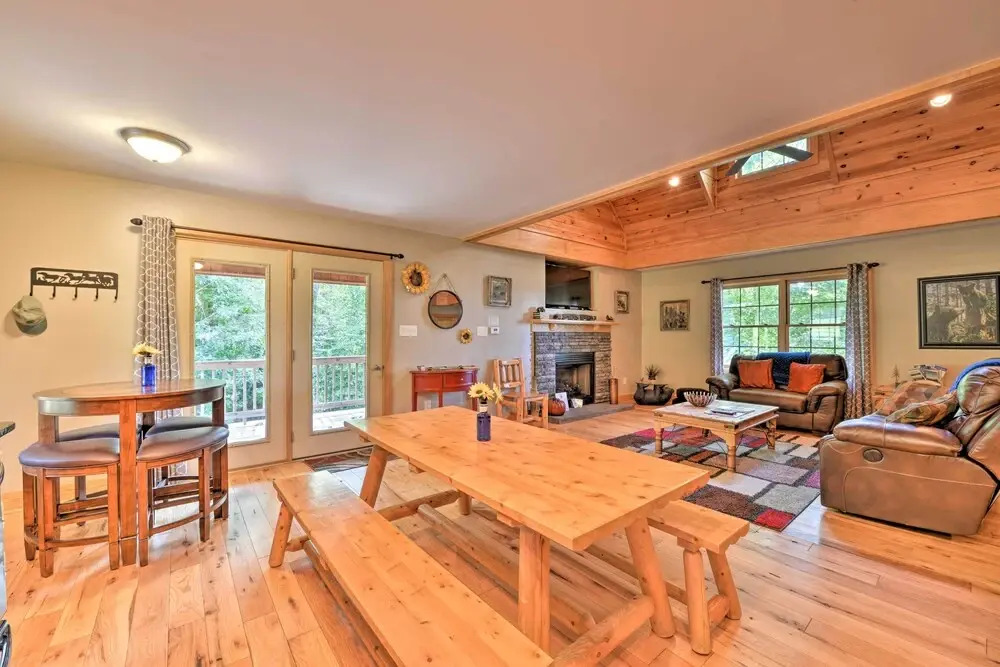 'A Bit of Heaven' Cabin < 13 Miles From Boone!