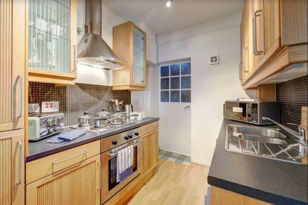 Two Bed Flat in Fashionable Chelsea