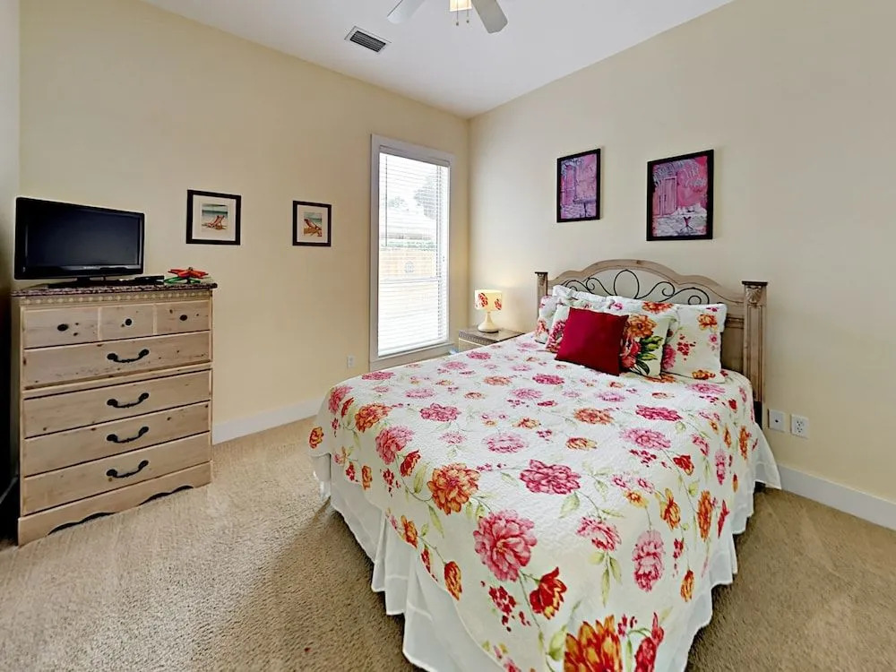 13 Hatchew Home 4 Bedrooms 3 Bathrooms Home