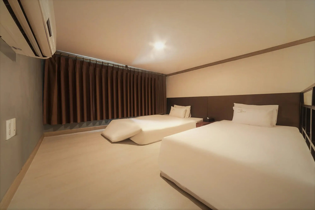 Hotel Hue Loft