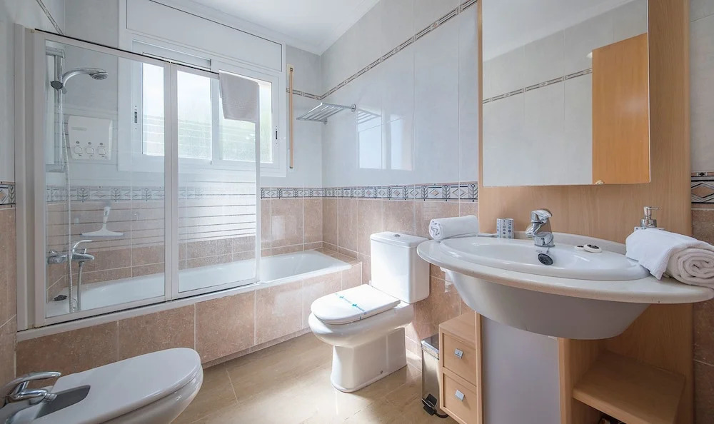 House Oliva 2 Km from the Beach (R76)