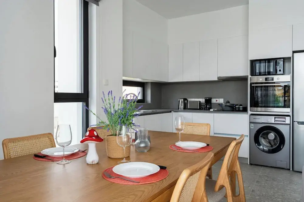 Solara - Stylish Balcony Apartments in Larnaca