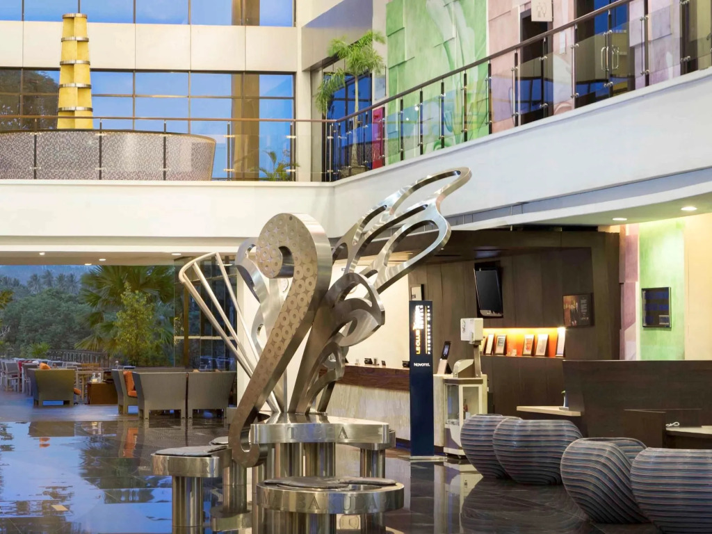 Отель Courtyard by Marriott Manado