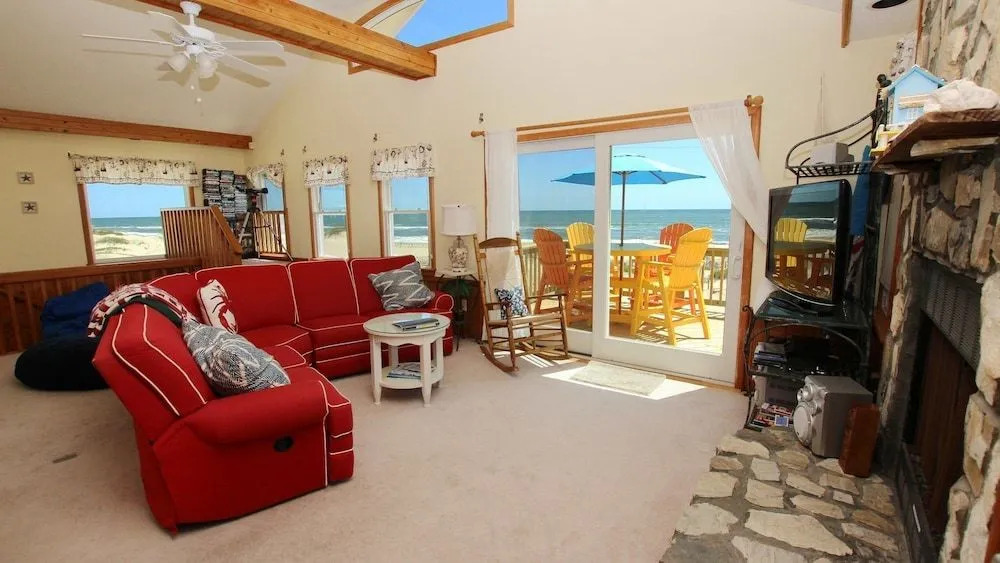 Dolphin Watch - 4 Br Home