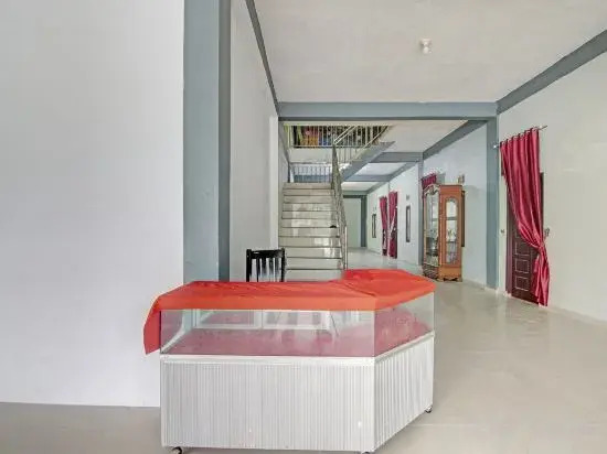 Hotel O Arsen House
