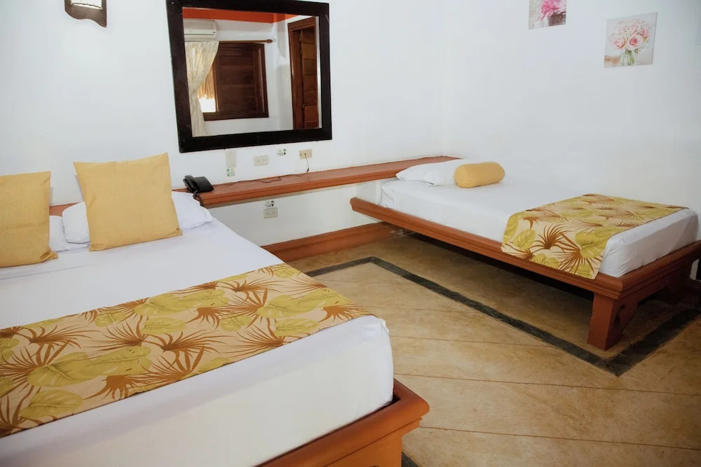 Hotel Portón del Sol