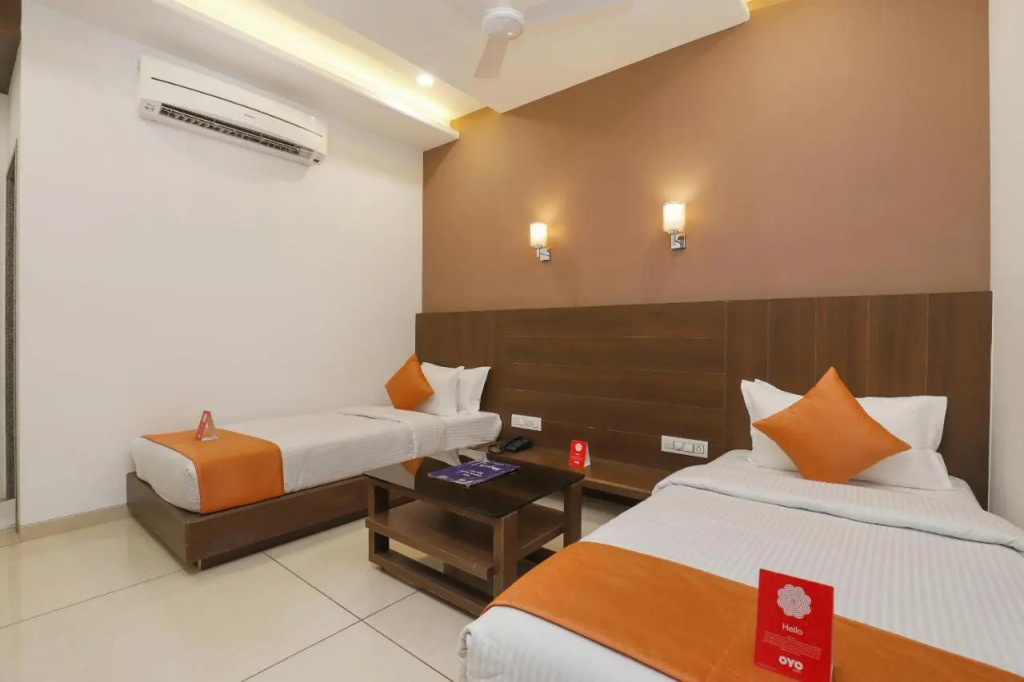 Hotel Avista - Unmarried Couples and NRI not allowed