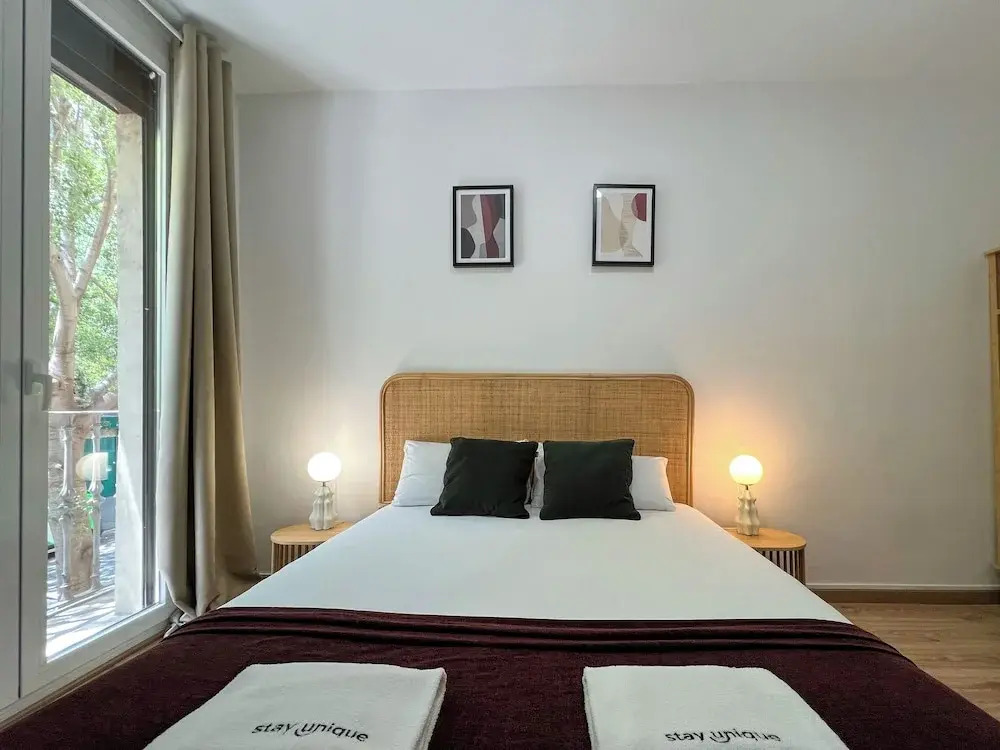 Stay U-nique Apartments Urgell