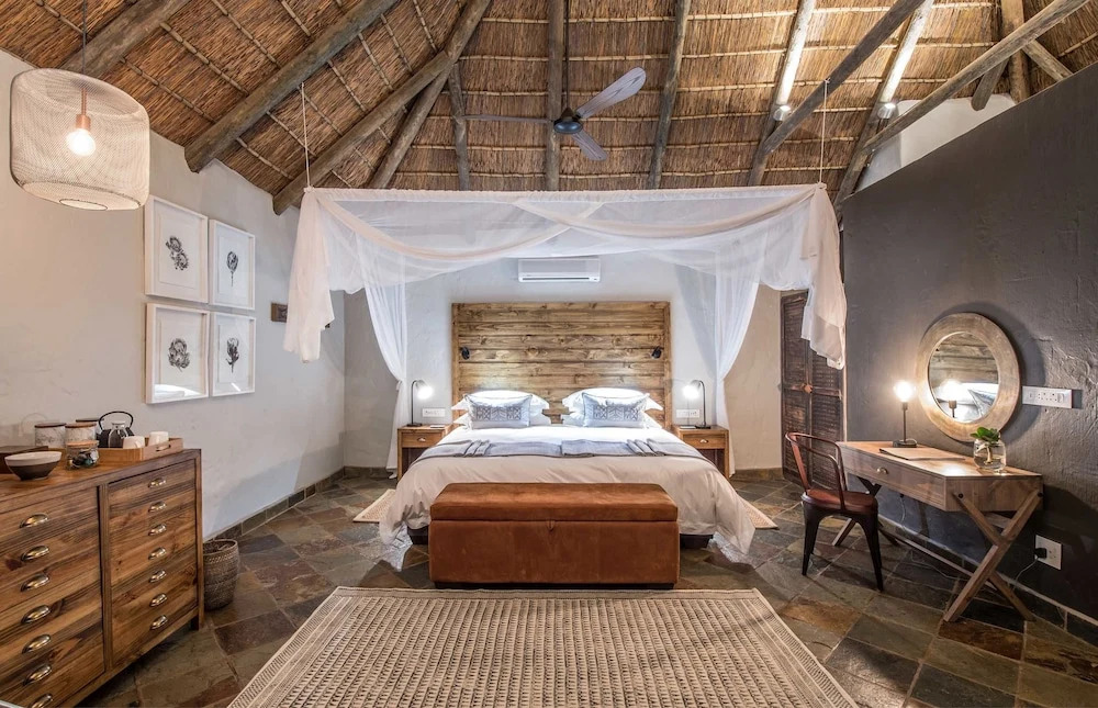 Inzolo Exclusive Game Lodge