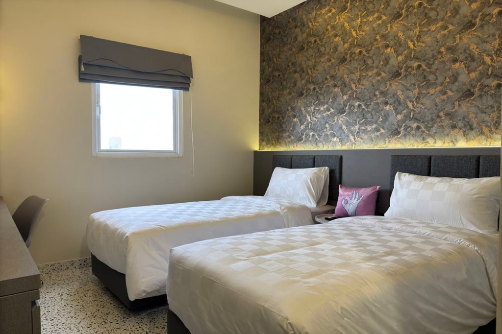 Hotel WITH OK