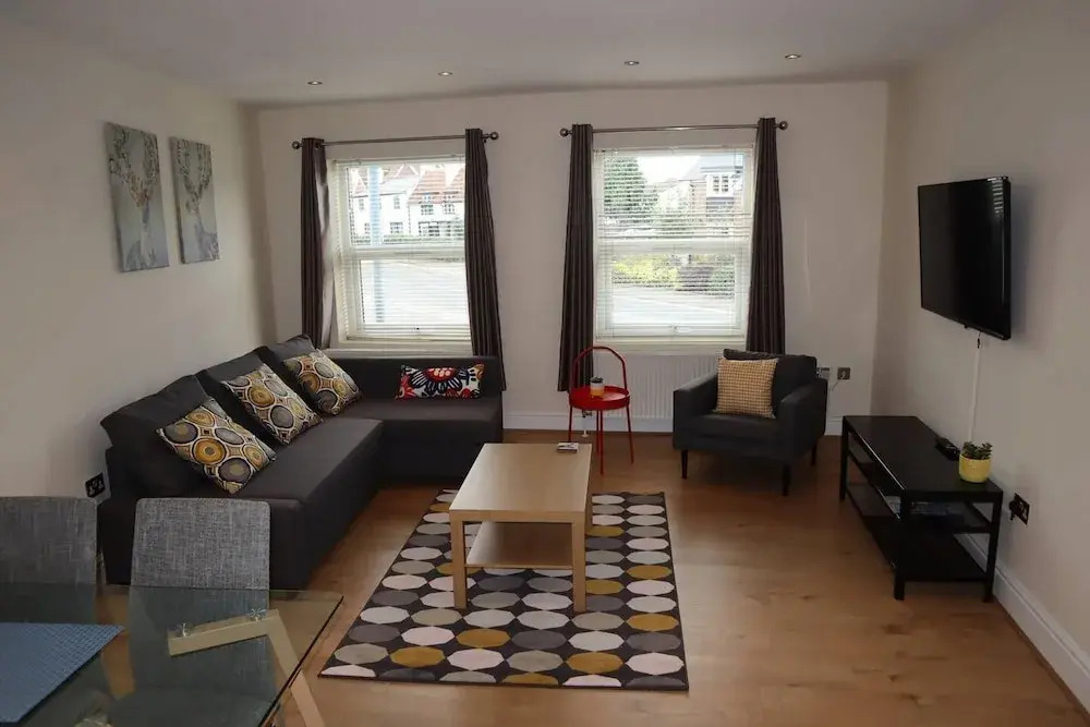 Apartment - Sleeps 4 - Near Castle & Town Centre