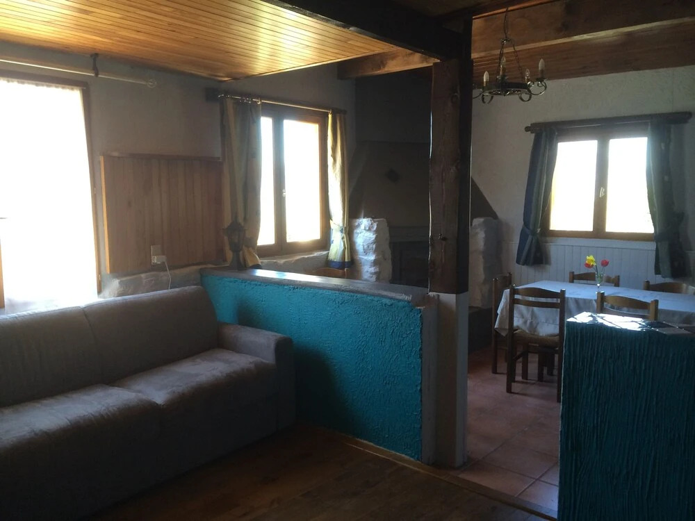 Cottage 6 -8 People is 20km From Gap and 7km From Tallard Airfield