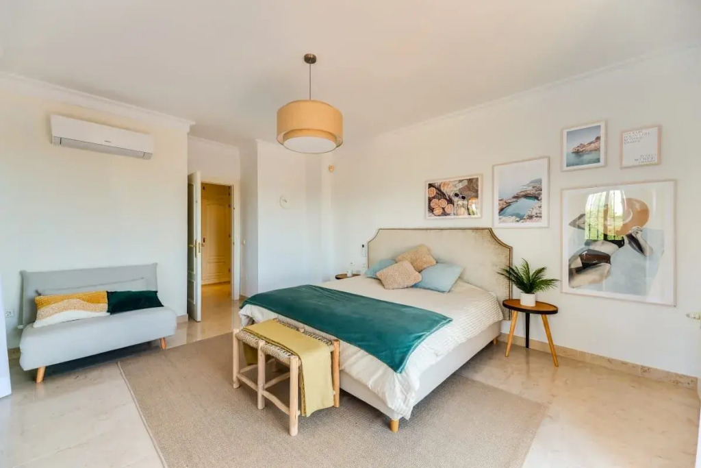 All About Casa Roca