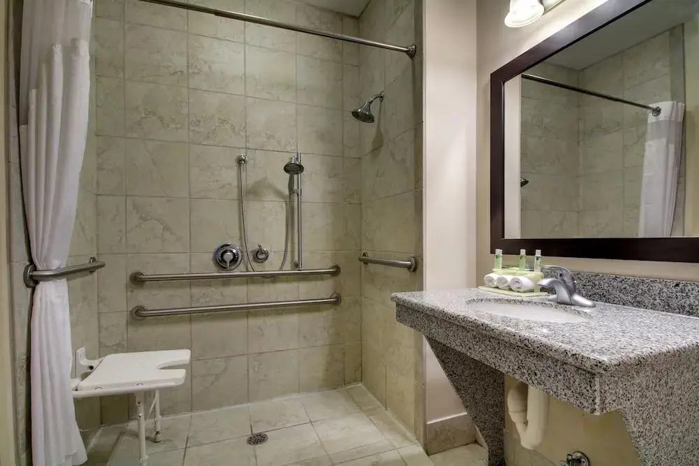 Holiday Inn Express Winona North