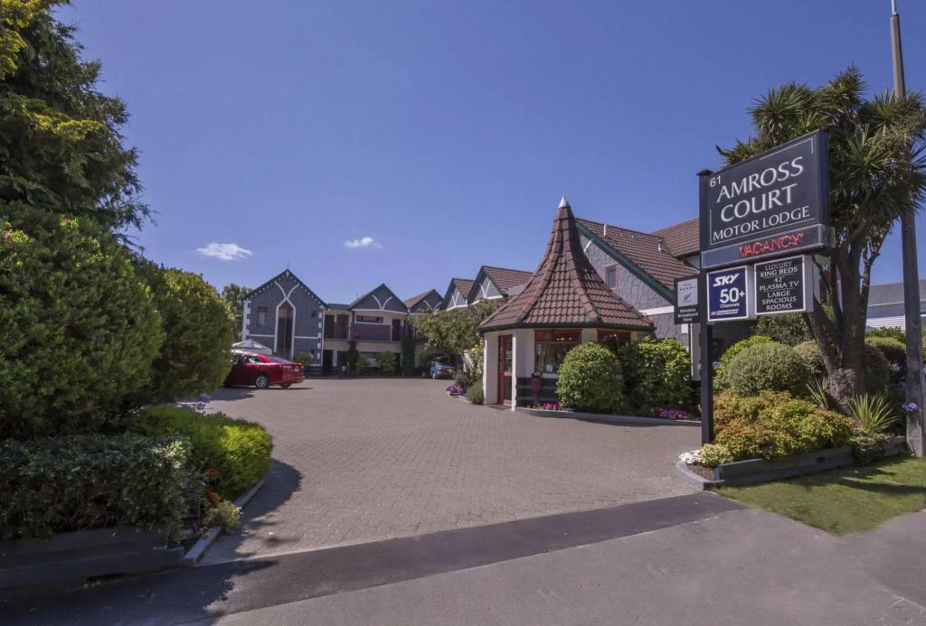 Amross Court
