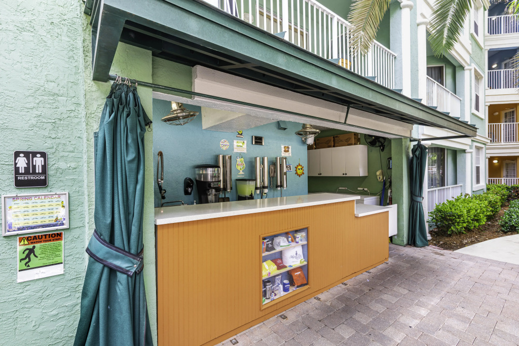 Mizner Place at Weston Town Center, Fort Lauderdale