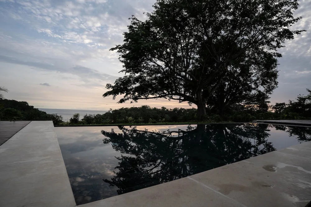 Hermosa-Hills Luxury Villas