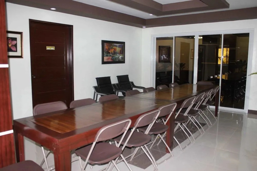 MC Hotel Lingayen