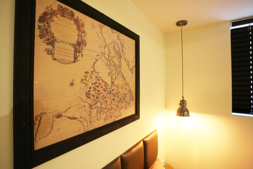 Achasan Station Wall Hotel