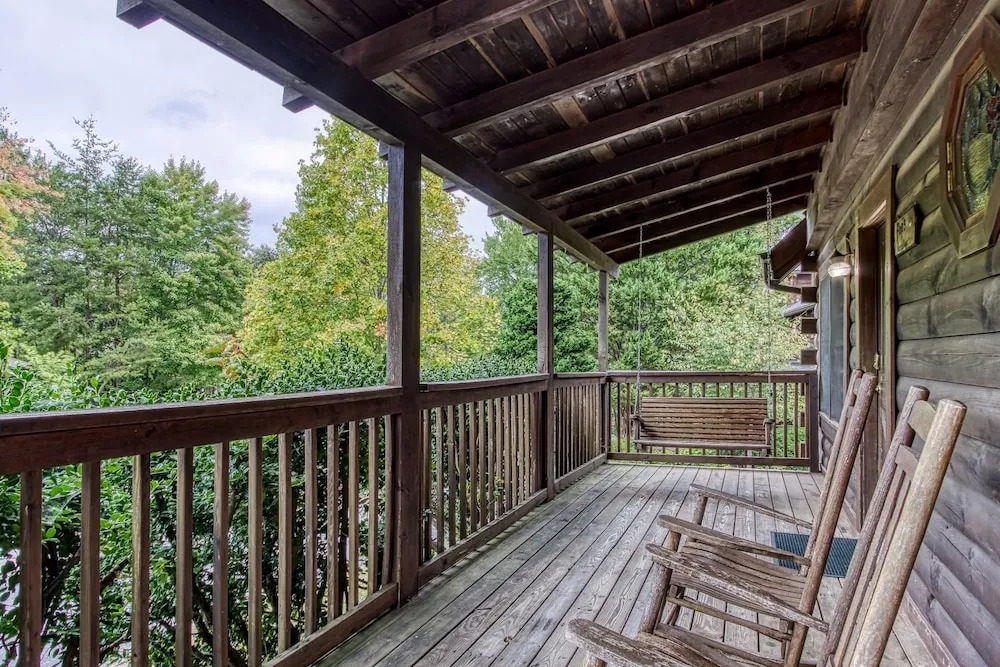 ER2 - Heavenly View Great location! - Close to town! cabin