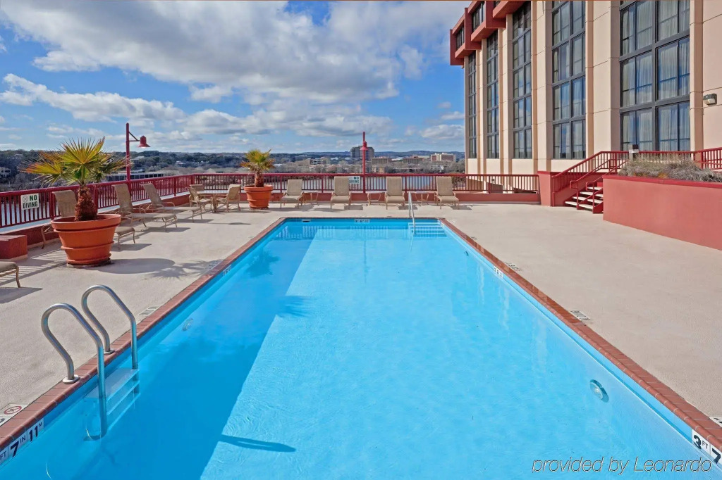 Holiday Inn Austin -Town Lake by IHG