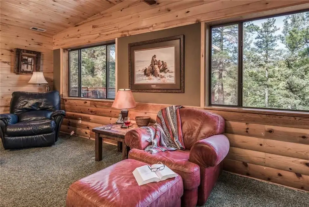 Buffalo Lodge - Seven Bedroom Cabin with Hot Tub