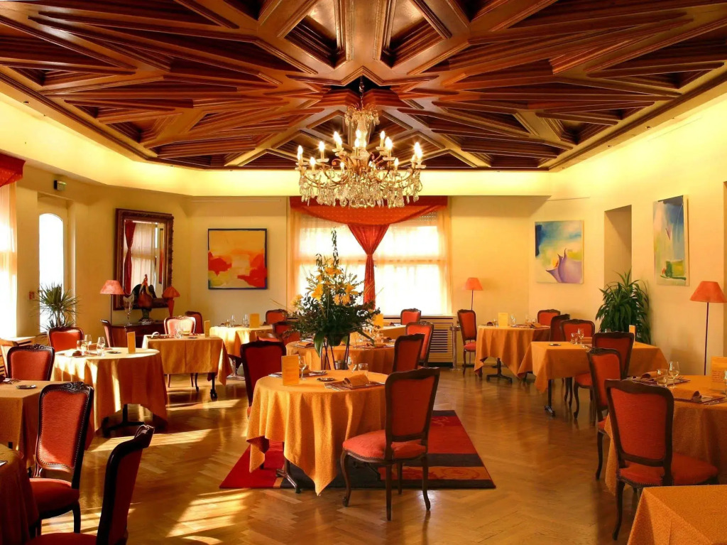 Logis Hôtel Restaurant La Palette