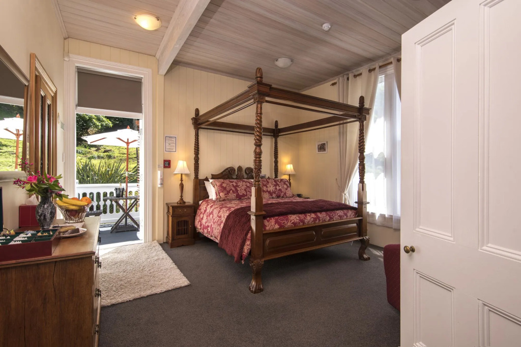 Sennen House Boutique Accommodation