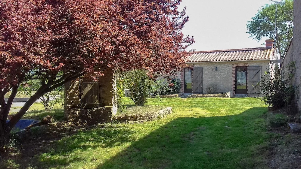 Maison Atypique Avec Jardin et Proximité mer