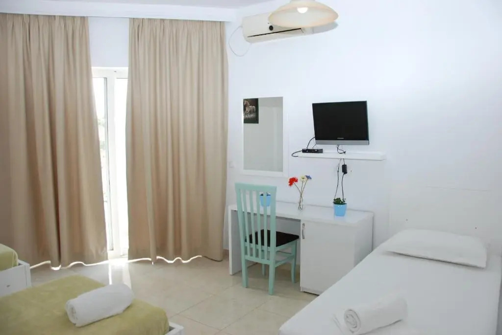 Saranda Hotel