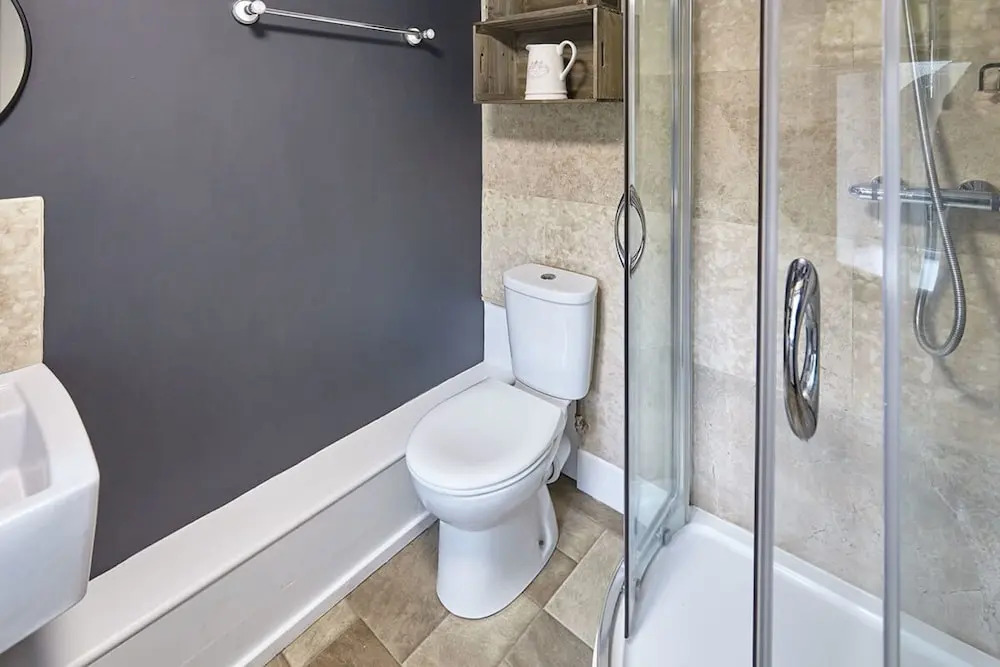 Host & Stay - Green Willow