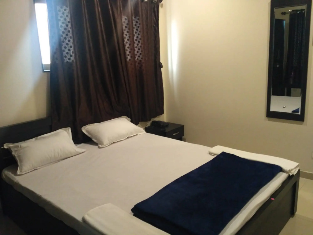 Hotel Honey Lodging