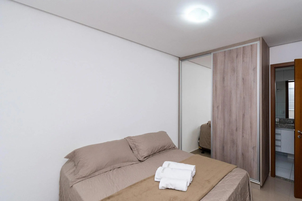 Apto De 2 Quartos No Setor Bueno   Th311