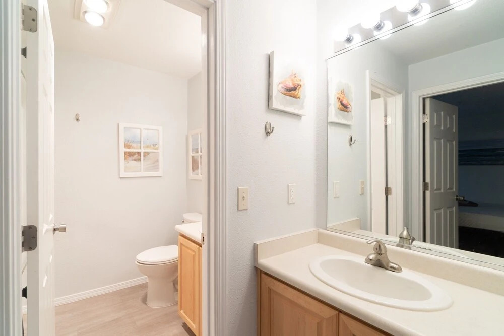 Waters Edge 208 2 Bedroom Condo