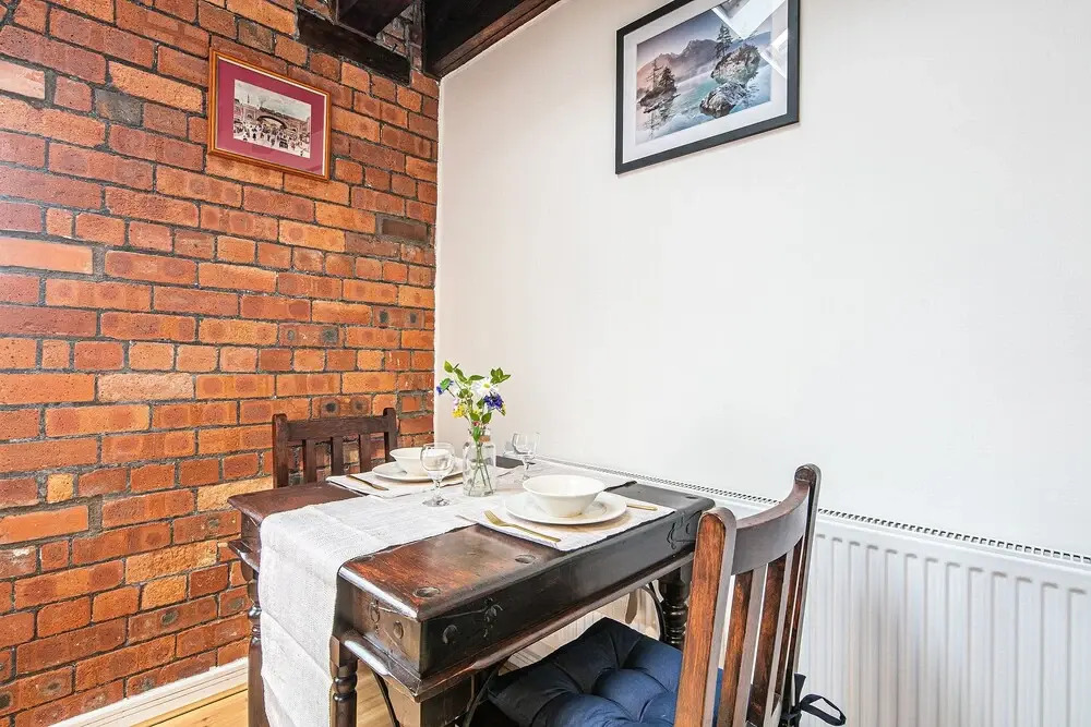 Victoria Quays Loft Apt - Free Parking