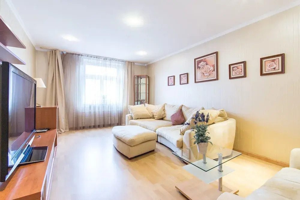 Spacious Duplex by Park&Metro by easyBNB