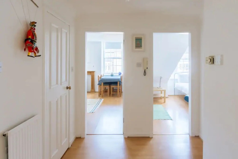 Charming 3 Bedroom Apartment in the Heart of Vibrant Old Town