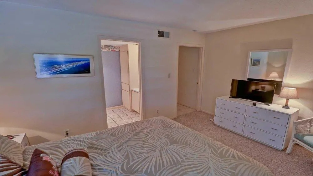 217 - 2 Br Condo
