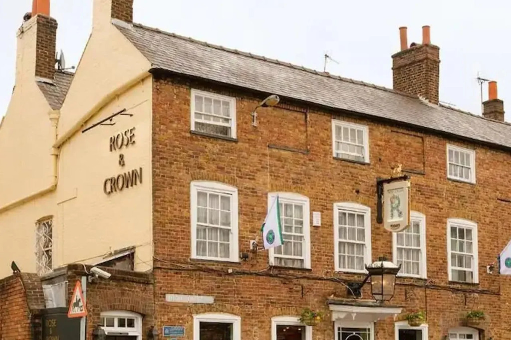 Rose And Crown Hotel