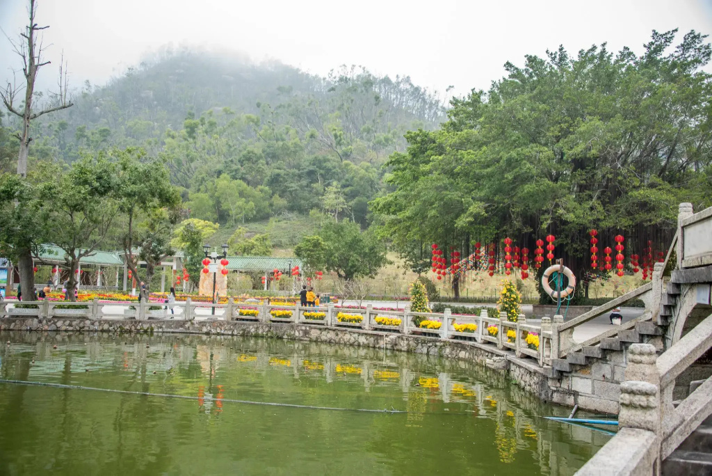 Longxiang Hotel