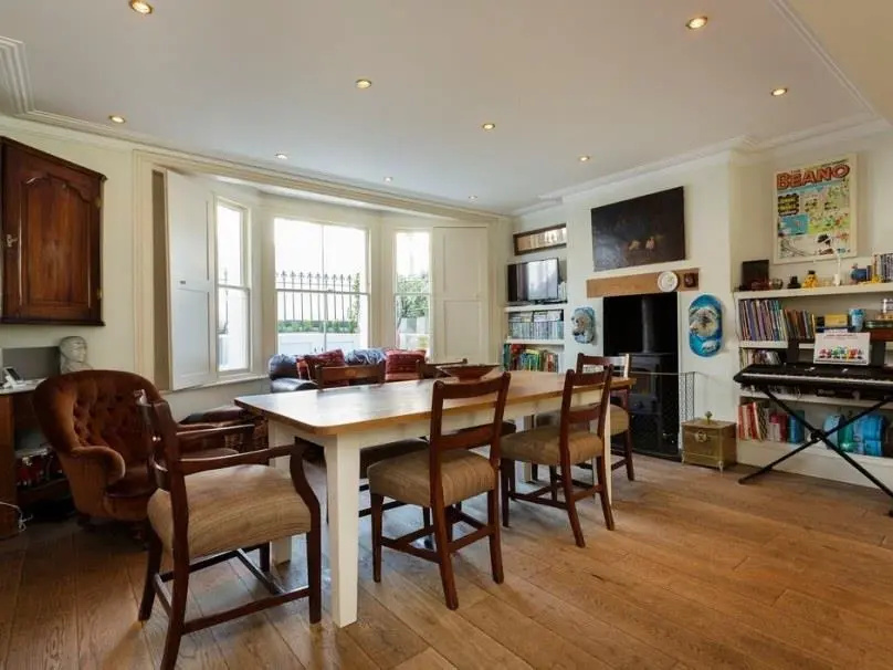Veeve  5 Bed House Fitzwilliam Road Clapham