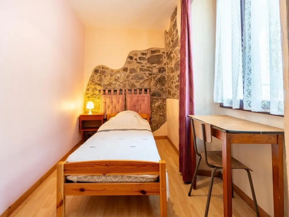 Vintage Retreat by the Vis