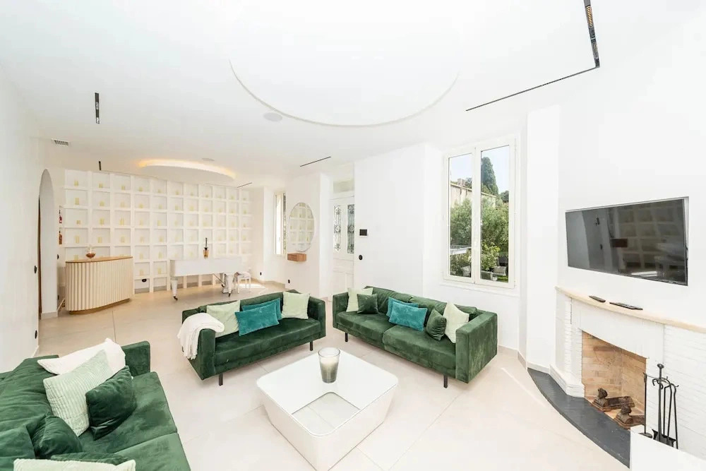 008 Villa Rosoliel in Cannes